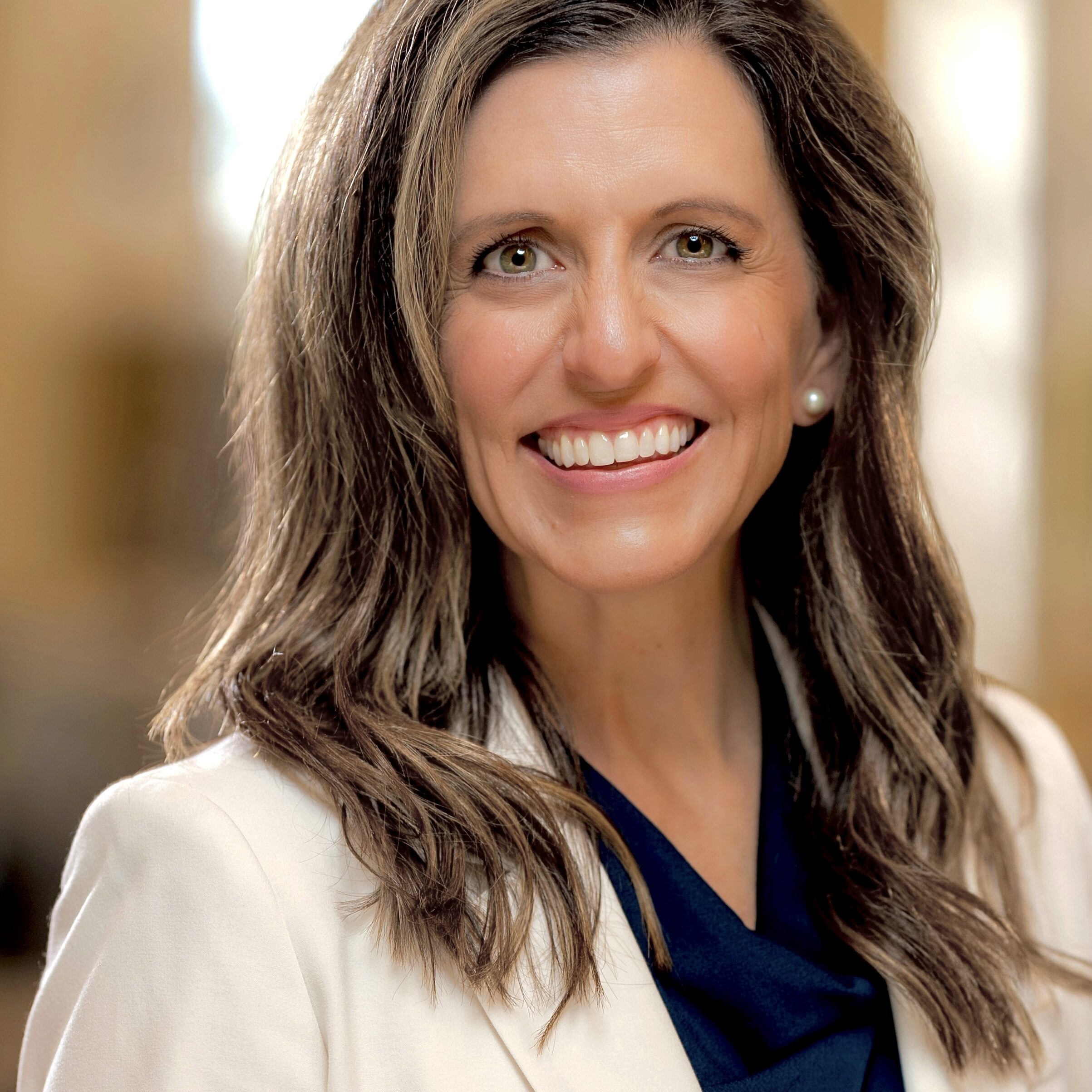Megan's 2024 headshot